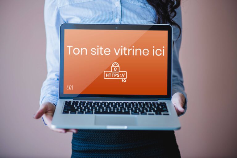 Création de site vitrine par AK Web Concept, présentée sur un ordinateur portable.